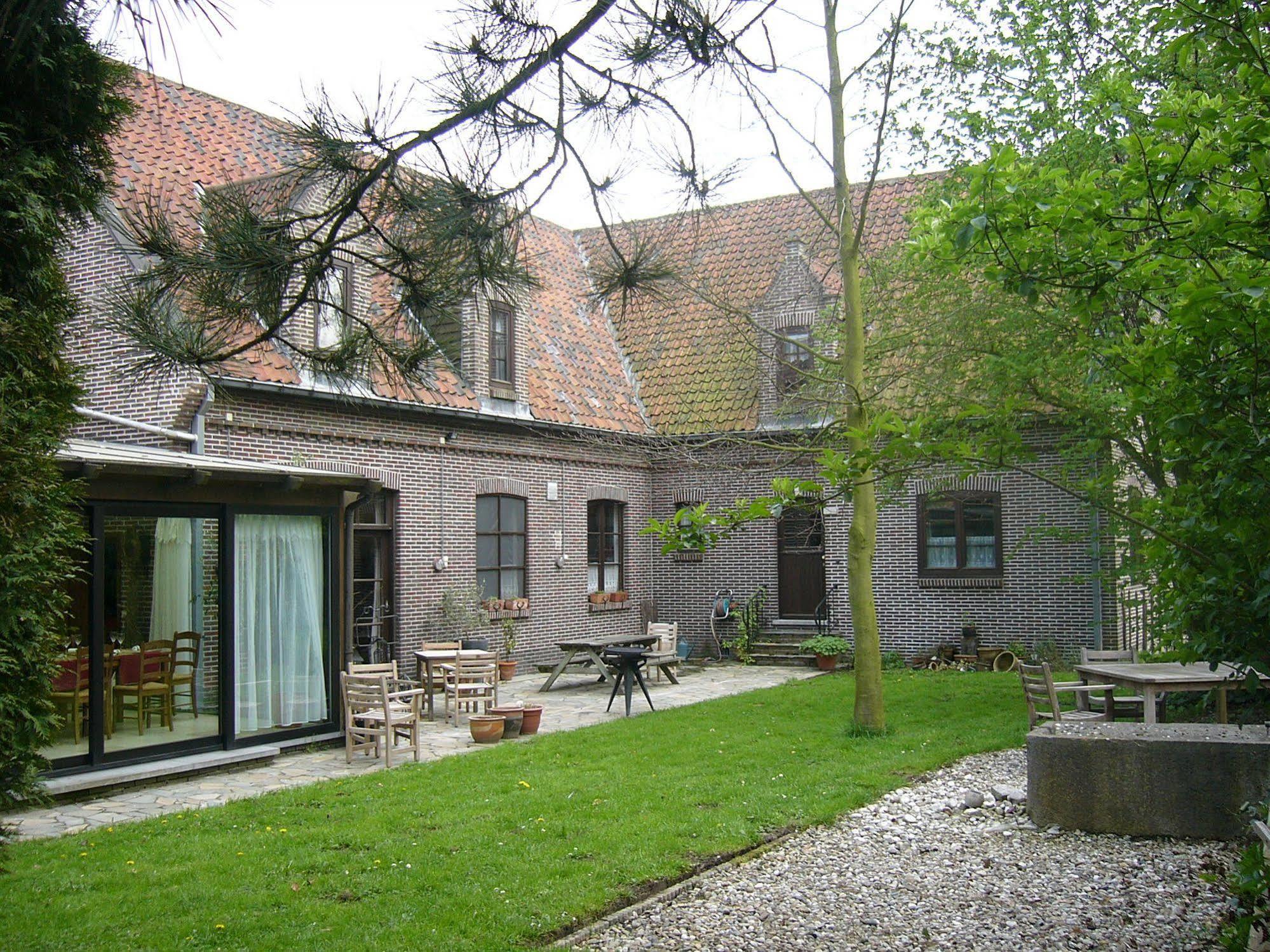 Hotel Troopeird Kortrijk Exteriör bild